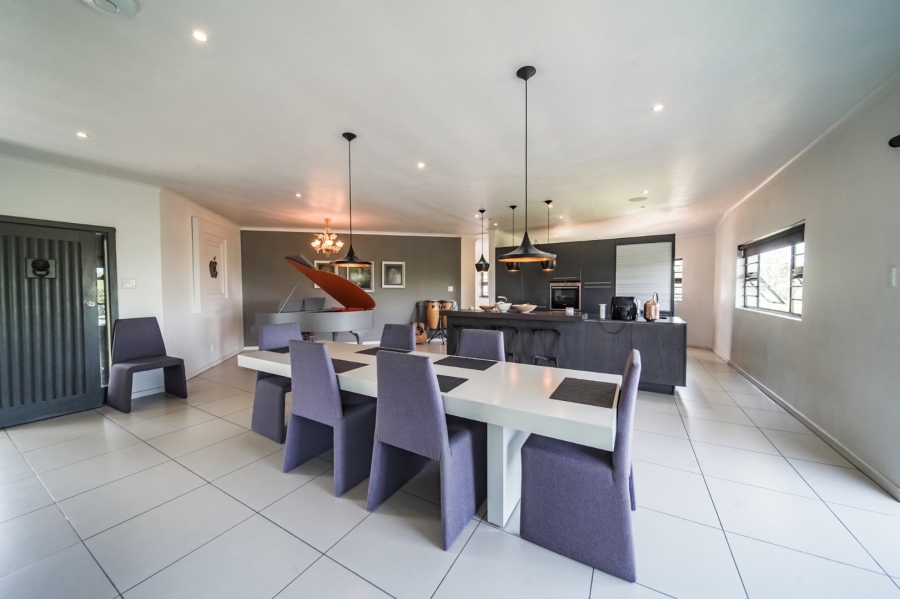 Commercial Property for Sale in Cove Ridge East Eastern Cape